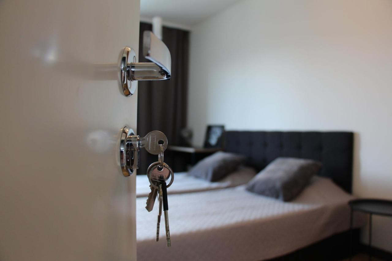 New Modern 4-Room Apartment With Big Balcony And Undeground Parking In Center Of Tallinn Buitenkant foto
