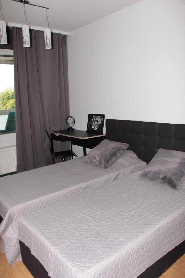 New Modern 4-Room Apartment With Big Balcony And Undeground Parking In Center Of Tallinn Buitenkant foto