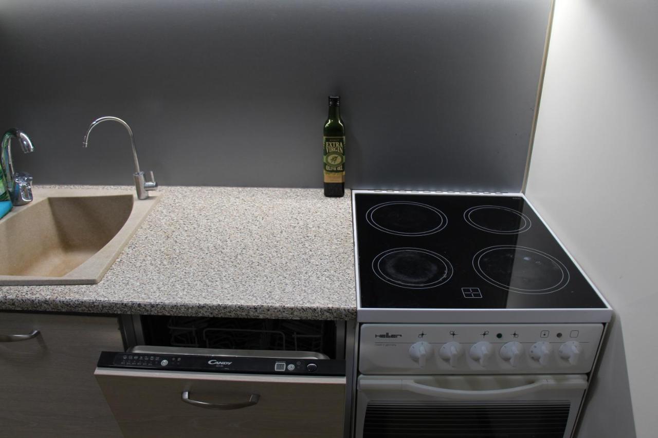 New Modern 4-Room Apartment With Big Balcony And Undeground Parking In Center Of Tallinn Buitenkant foto